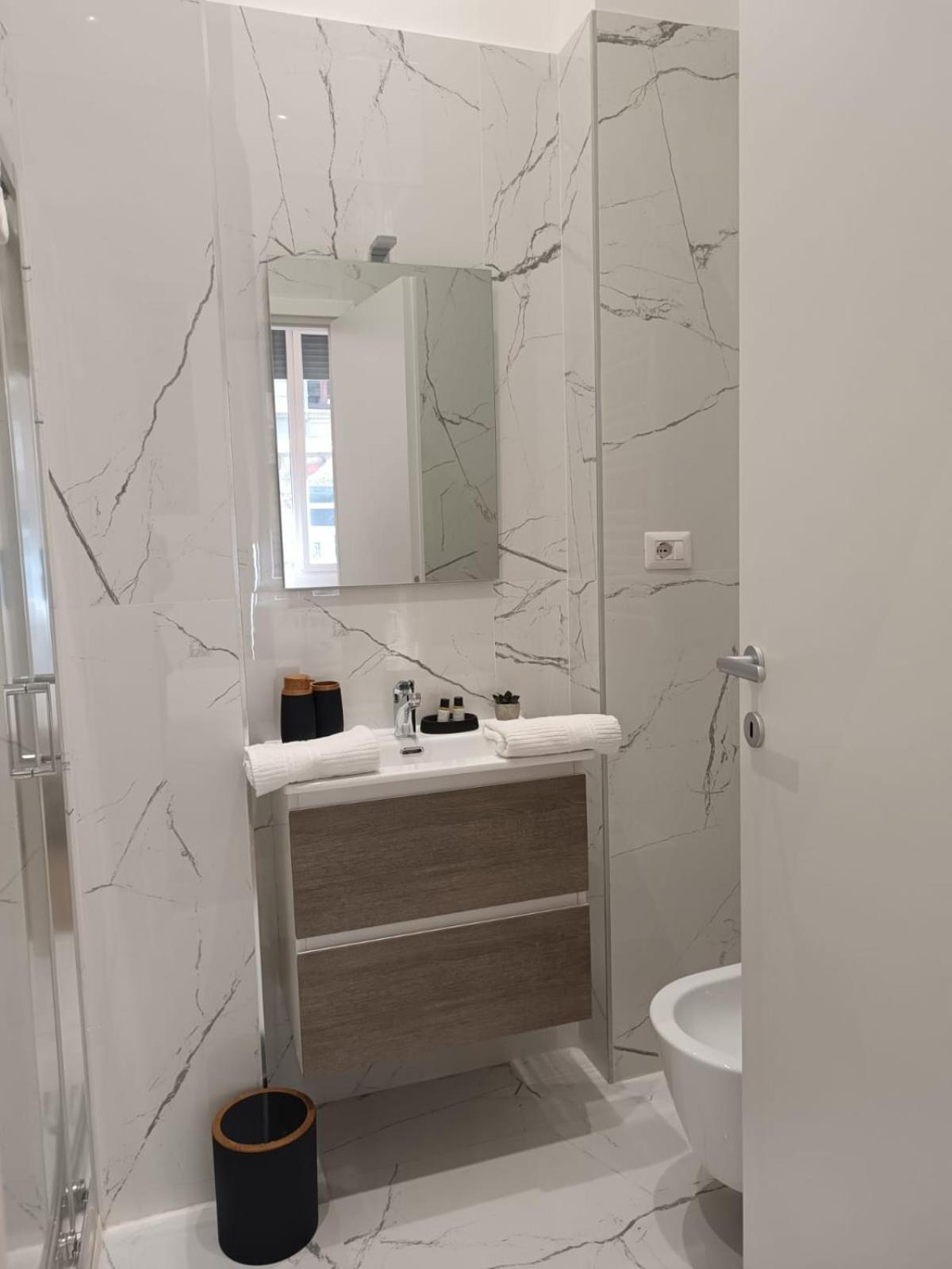 Be-C0 Centrale New Double Suite Milan Extérieur photo